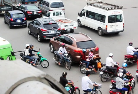 Cần nâng cao ý thức khi tham gia giao thông