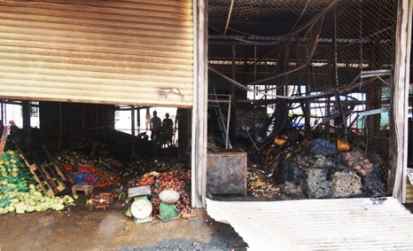 Hiện trường vụ cháy chợ sáng 9/8