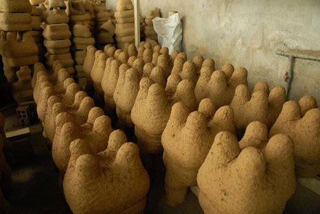 Tạo khuôn đúc lư đồng