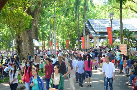 Bên trong khu vui chơi