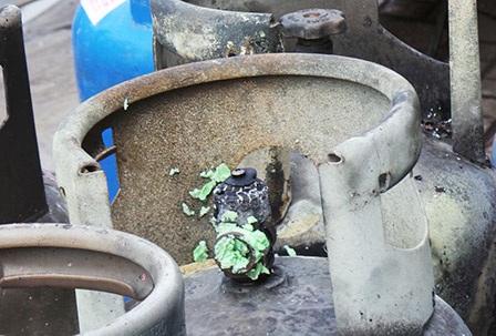 Van gas được nhét hoá chất chống rò rỉ