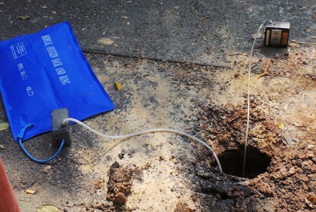 Hiện tượng mặt đường Bình Lợi phát nổ, cháy là do chập điện