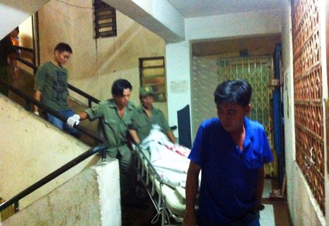 Bắt kẻ giết người nhờ giọt máu rơi xuống từ tầng 2 chung cư - 3 Một thiếu nữ đã bỏ mạng, bỏ lại con nhỏ vì kẻ ghiện ma tuý đá
