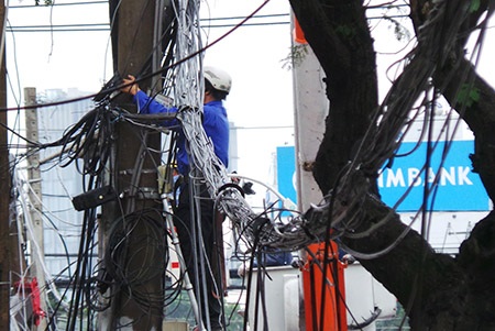 Lực lương chức năng khắc phục sự cố