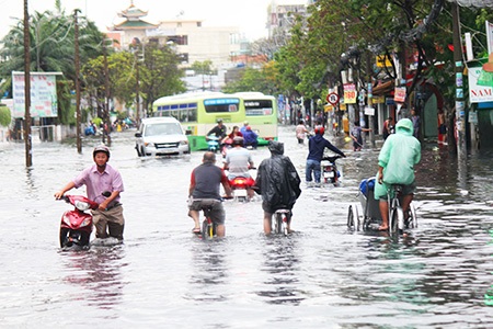 Ngập lụt đang gây thiệt hại trên 5.000 tỷ đồng/năm tại TPHCM