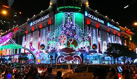 Giáng sinh đã tràn về từng con phố - 1 Khu trung tâm