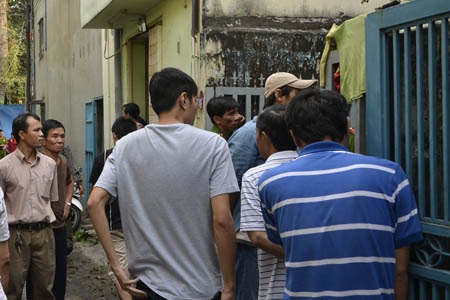 Người dân bàng hoàng về vụ cháy nổ trong khu trọ.