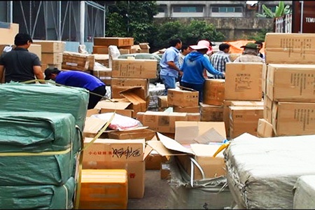 Chất "lạ" hôi thối trong 10 container hàng lậu "lọt" lưới hải quan - 4 Lô hàng nhập lậu khủng này đang được cơ quan chức năng làm rõ