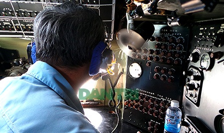 Hành trình 4 giờ trên chuyên cơ tìm kiếm máy bay mất tích - 8 Những thiết bị phục vụ việc tìm kiếm trên máy bay