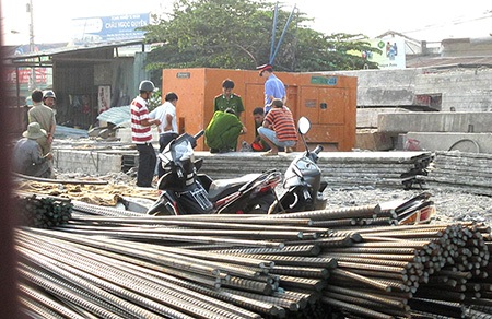 Hiện trường anh Danh bị điện rò rỉ từ máy trộn bê tông giật
tử vong