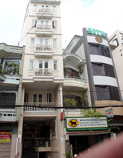 “Siêu đạo chích” đi SH vào khách sạn trộm 40 ti vi - 2 Khách sạn Thái và đồng bọn tên Trang trộm bất thành chiếc tivi màn hình phẳng
