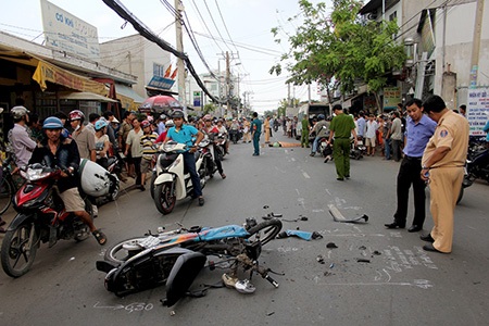 Hiện trường vụ tai nạn khiến 1 người chết, 1 người trọng thương