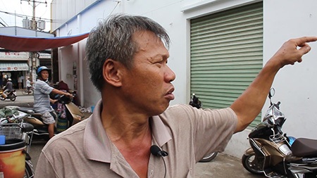 Vụ phóng hoả kinh hoàng qua lời kể của những người tham gia giải cứu - 1 Ông Thắng nhớ lại khoảnh khắc giải cứu những người bị kẹt trong căn nhà đỏ lửa
