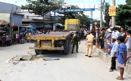 Hiện trường vụ tai nạn khiến 2 người thiệt mạng