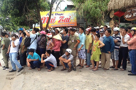 Hình ảnh bên ngoài vụ khống chế con tin