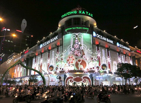 Thương xá Tax về đêm