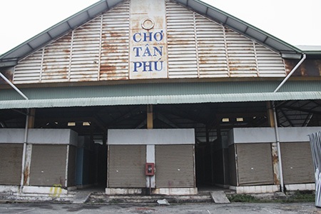 Chợ Tân Phú không cảnh mua bán