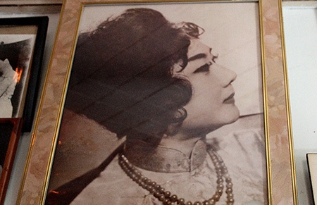 Thế giới yên bình trong giấc ngủ ngàn thu của nhiều nghệ sĩ cải lương - 1 Nghệ sĩ Phùng Há khi còn trẻ đã tham gia nhiều vai diễn nổi tiếng