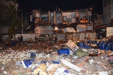 Hình ảnh tan hoang sau vụ nổ kinh hoàng, rung chuyển cả khu dân cư - 2 Hình ảnh tan hoang sau vụ nổ kinh hoàng, rung chuyển cả khu dân cư