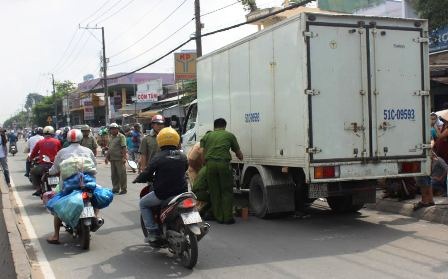 Hiện trường vụ TNGT thương tâm