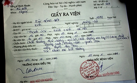 Phóng viên bị đánh “hội đồng” trong trường tiểu học - 2 Giấy ra viện của PV Hồng Điệp