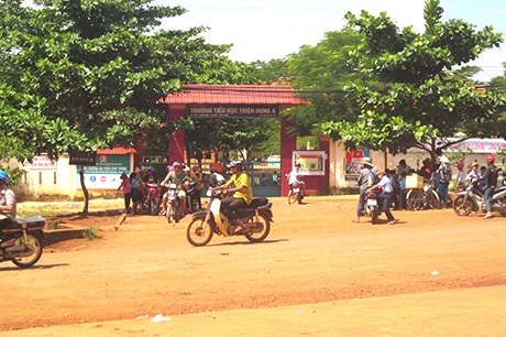 Phóng viên bị đánh “hội đồng” trong trường tiểu học - 1 Trường tiểu học, nơi PV Hồng Điệp đến liên hệ làm việc và bị đánh hội đồng