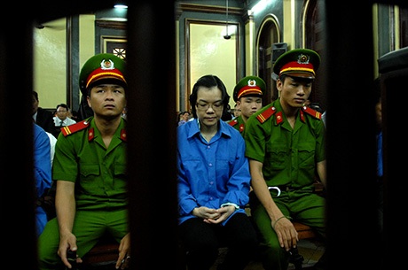 "Siêu lừa" Huyền Như không nói lời sau cùng - 2 Do không kháng cáo nên Huyền Như không nói lời sau cùng tại phiên tòa phúc thẩm