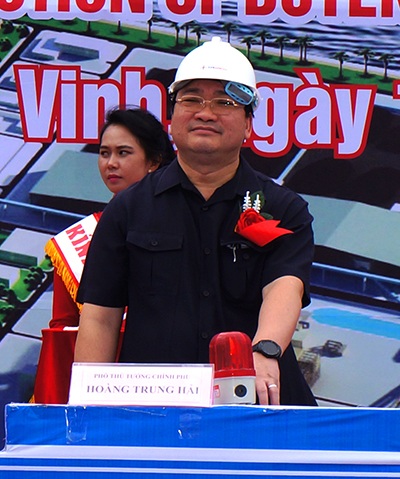 Khởi công nhà máy nhiệt điện gần 2 tỷ đô la - 1 Khởi công xây dựng nhà máy nhiệt điện cung cấp điện cho miền Nam