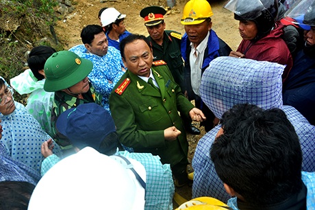 Lãnh đạo tỉnh Lâm Đồng có mặt tại hiện trường trực tiếp chỉ đạo công tác cứu hộ, cứu nạn