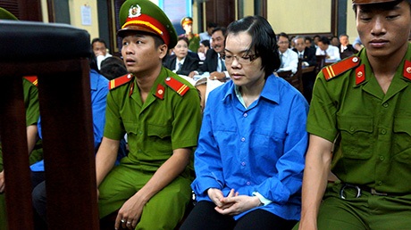 Mẹ Huyền Như "từ chối" căn biệt thự 43 tỷ đồng? - 1 Trong phần kháng cáo, bị cáo Huyền Như muốn xin lại căn biệt thự cho mẹ