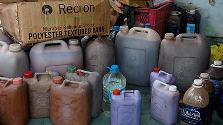 Nguyên liệu làm gia vị dỏm được mua trôi nổi trên thị trường