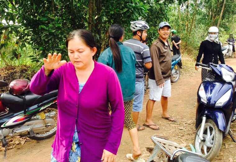 Trực thăng quân sự rơi tại TPHCM, 4 chiến sĩ hy sinh - 6 Bà Linh kể lại thời điểm nghe tiếng động lớn, sau đó khói bốc lên dữ dội ở phía gần kênh Xáng