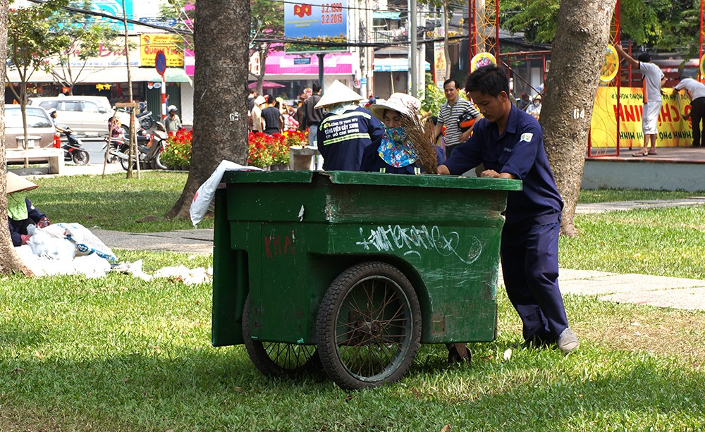 Hình ảnh cuối cùng của chợ hoa tết 2015 - 17 Trung Kiên – Xuân Hinh