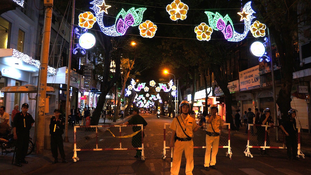 Một số tuyến đường đã bị cấm xe nhằm phục vụ cho bữa tiệc pháo hoa chào mừng năm mới