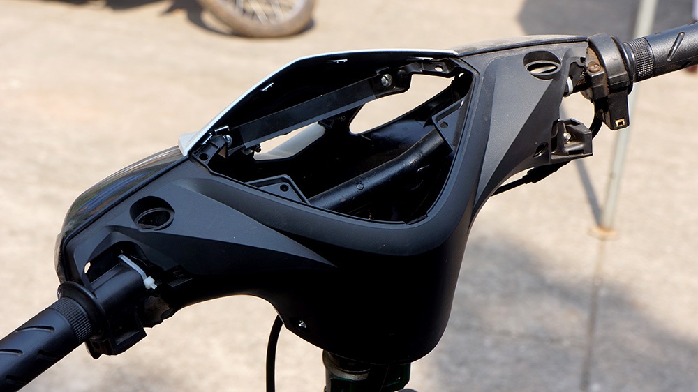 Đầu xe với nhiều hình dáng kỳ dị khác nhau