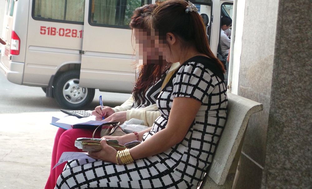 Cả gan giao dịch tiền tỷ ngay tại chợ đầu mối - 3 Việc giao dịch với số tiền lớn như vậy rất dễ làm mồi cho cướp