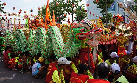 Các đội Lân Sư Rồng sẵn sàng vào vị trí