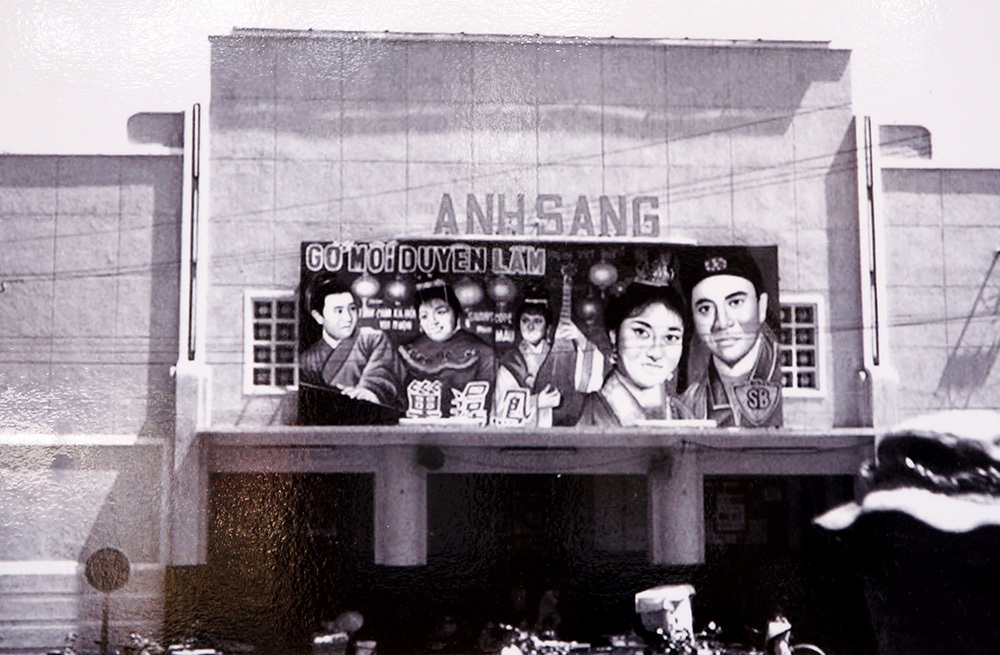 Đường Gia Long nay là đường Nguyễn Huệ, phường Đức
Nghĩa ngày mới giải phóng