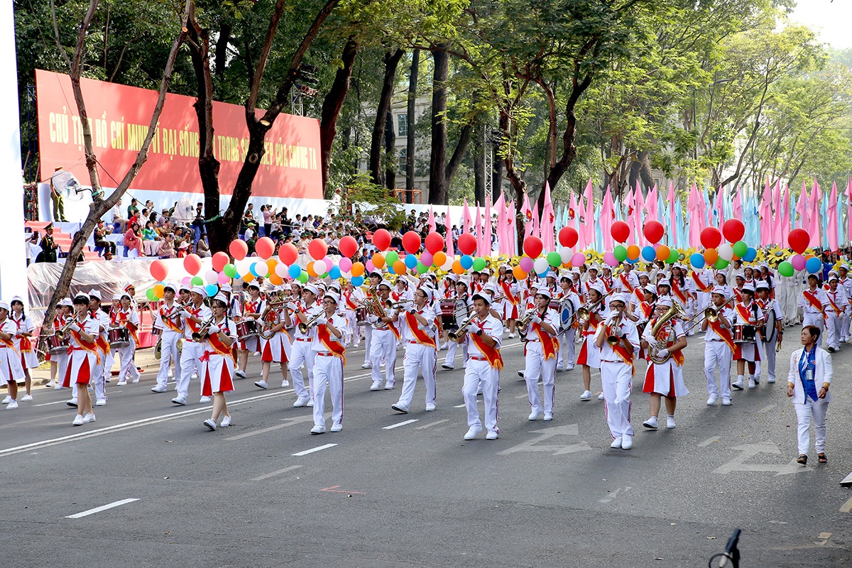 Khối diễu hành của thiếu niên, thanh niên Việt Nam