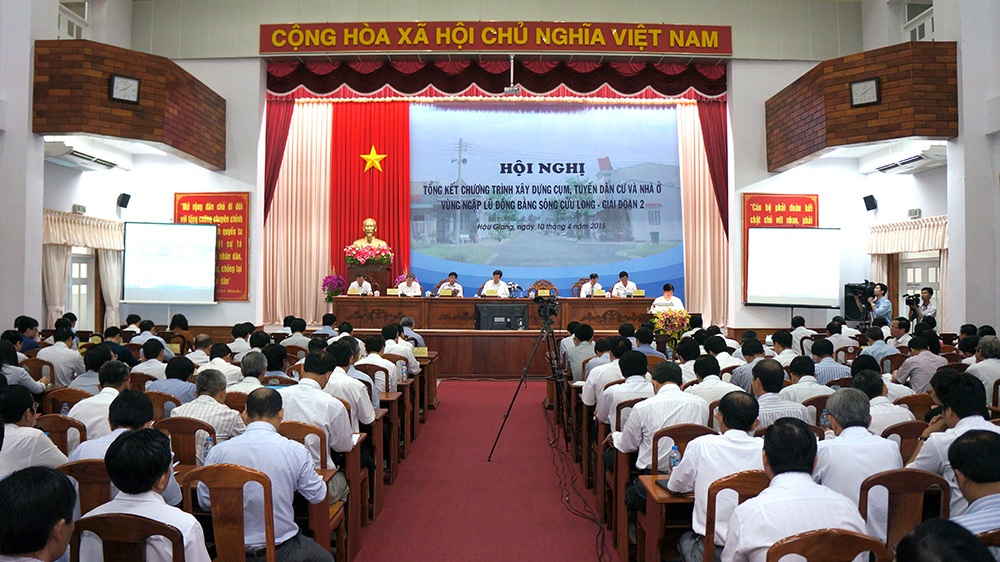 Hoàn thành nhà ở vượt lũ giai đoạn 2 tại ĐBSCL - 2 Hội nghị tổng kết giai đoạn 2 chương trình cụm, tuyến dân cư và nhà ở vượt lũ tại ĐBSLC