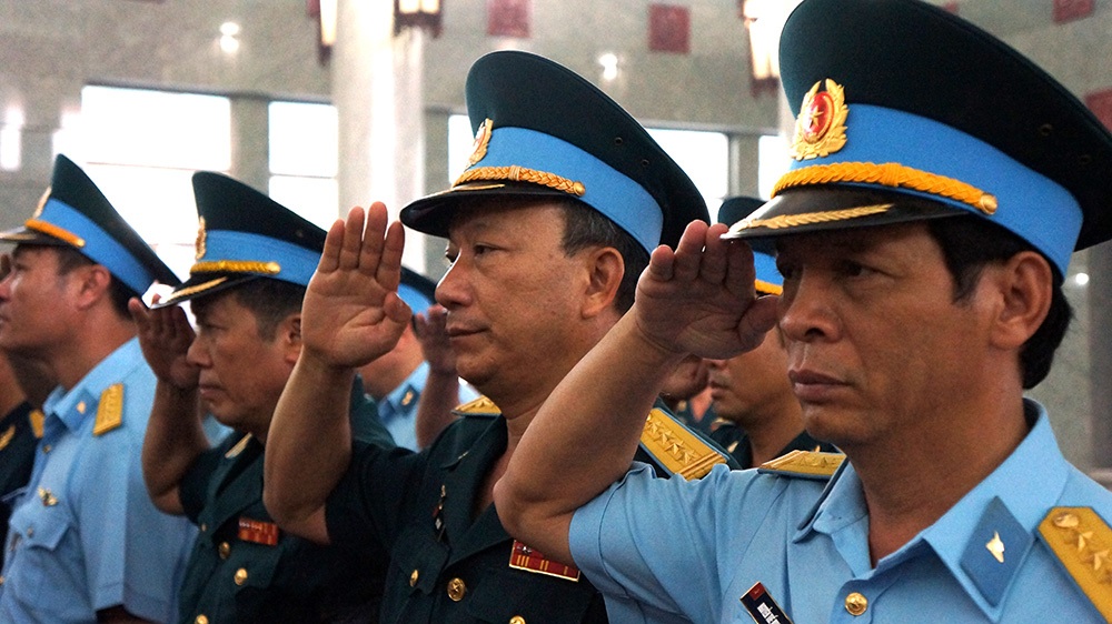 Tiễn biệt hai phi công Su – 22 hy sinh trên biển - 9 Các đoàn vào viếng