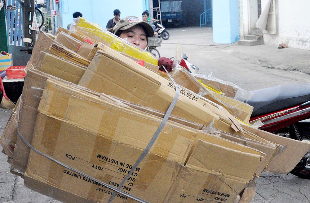 Vụ nhặt được 5 triệu yên: Nhiều người tiếp cận chị Hồng để lừa đảo? - 1 Đã xuất hiện nhiều đối tượng dóm ngó đến số tiền 5 triệu yên mà chị Hồng sắp nhận được