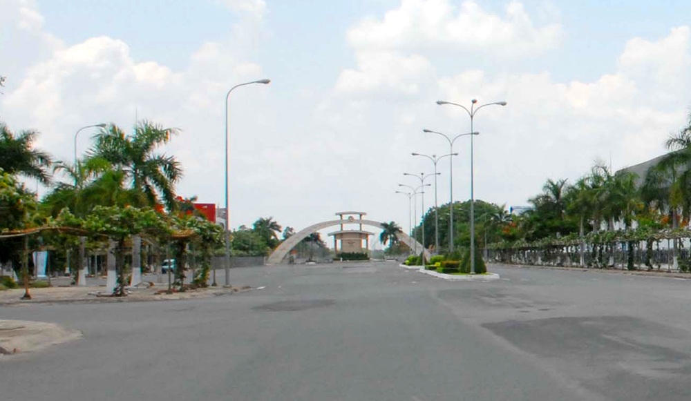 Ế ẩm "chợ chiều" ở ba siêu thị miễn thuế vùng biên - 1 Bên trong Khu kinh tế cửa khẩu Mộc Bài vắng vẻ