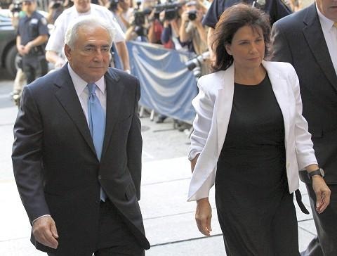 Cựu Tổng giám đốc IMF Strauss-Kahn tạm thời được trả tự do - 1 Cựu Tổng giám đốc IMF Strauss-Kahn tạm thời được trả tự do - 1