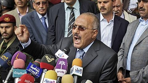 Tổng thống Yemen họp báo bác tin ông đã chết - 1 Tổng thống Yemen họp báo bác tin ông đã chết - 1