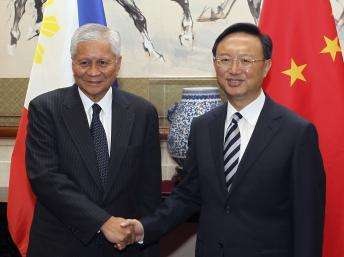 Trung Quốc, Philippines cam kết không làm căng thẳng gia tăng trên Biển Đông - 1 Trung Quốc, Philippines cam kết không làm căng thẳng gia tăng trên Biển Đông - 1