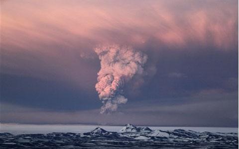 Núi lửa Iceland ngừng phun, sân bay Ðức hoạt động trở lại - 1 Núi lửa Iceland ngừng phun, sân bay Ðức hoạt động trở lại - 1
