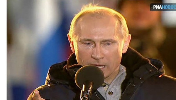 Putin rơi lệ khi tuyên bố chiến thắng ghế Tổng thống Nga - 1 Putin rơi lệ khi tuyên bố chiến thắng ghế Tổng thống Nga