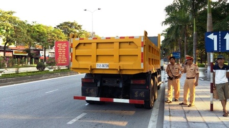 Chiếc xe tải mới mua mang số hiệu T12-38739