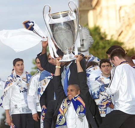 Roberto Carlos, một huyền thoại - 6 Roberto Carlos, một huyền thoại - 6